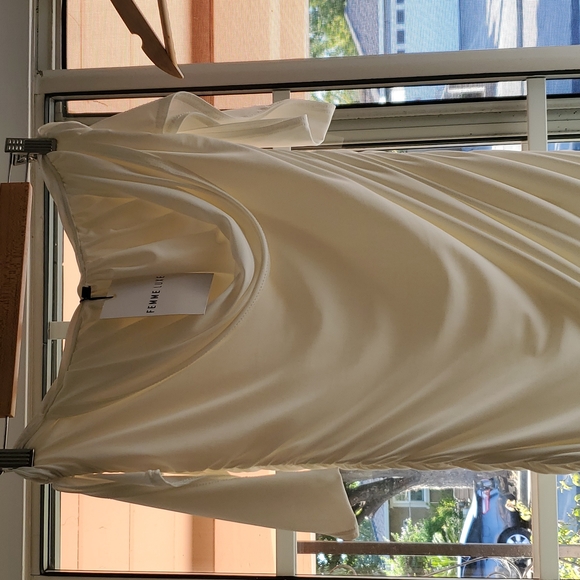 STRAPLESS WITH ROUCHING DRESS - Picture 3 of 5